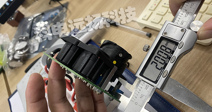 德國(guó)LAURITZ KNUDSEN熔斷器/電線(xiàn)電纜/電源連接器